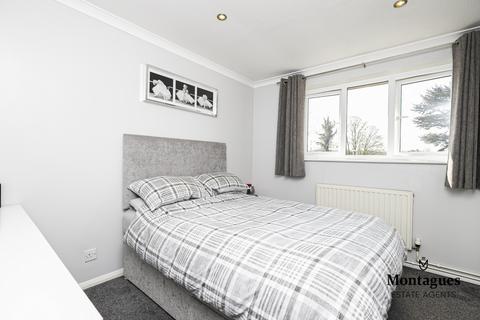 3 Hampden Close, North Weald, Epping, CM16 6JX