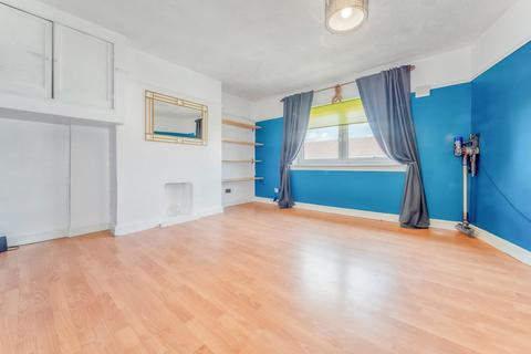 Flat 2/1, 22 Essenside Avenue, Glasgow, G15 6DX