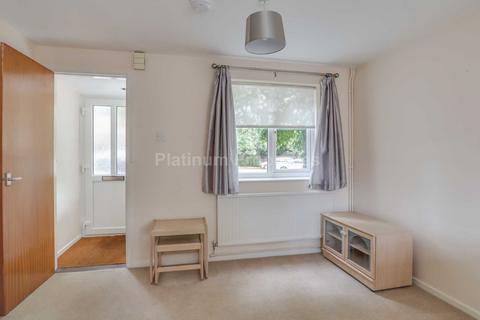 1 bedroom end of terrace house to rent, Primary Court, Cambridge