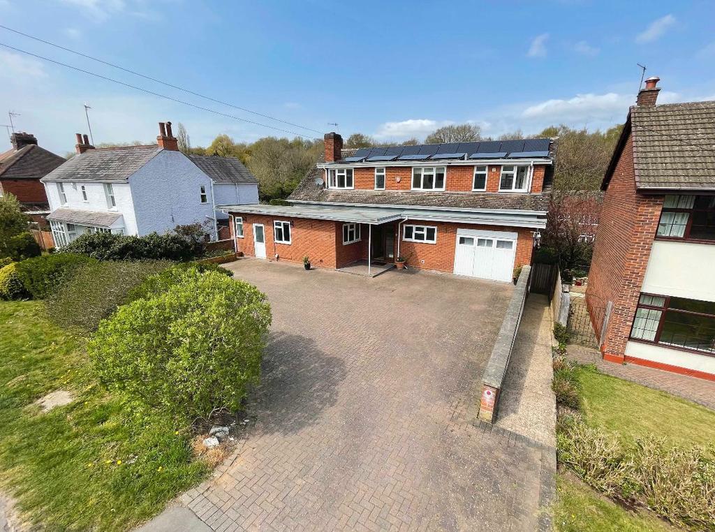 Dalehouse Lane, Kenilworth 5 bed detached house £600,000