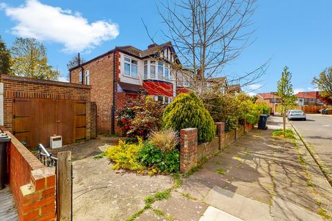 8 David Avenue, Greenford, UB6 8HG