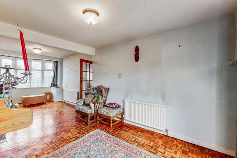 8 David Avenue, Greenford, UB6 8HG