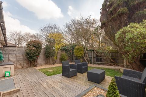 8 Mitchelldean, Peacehaven, BN10 8EF