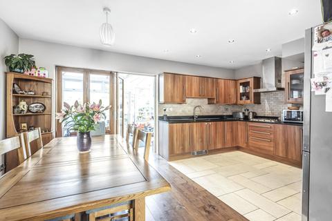 35 Greenway, Chislehurst, BR7 6JQ