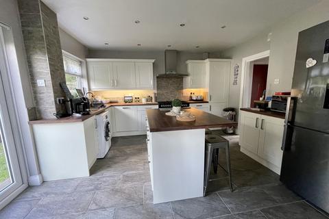 18 Ashworth Crescent, Nottingham, NG3 6BX
