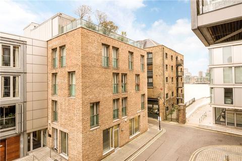 Studio to rent, Axis Court, 2 East Lane, London, SE16