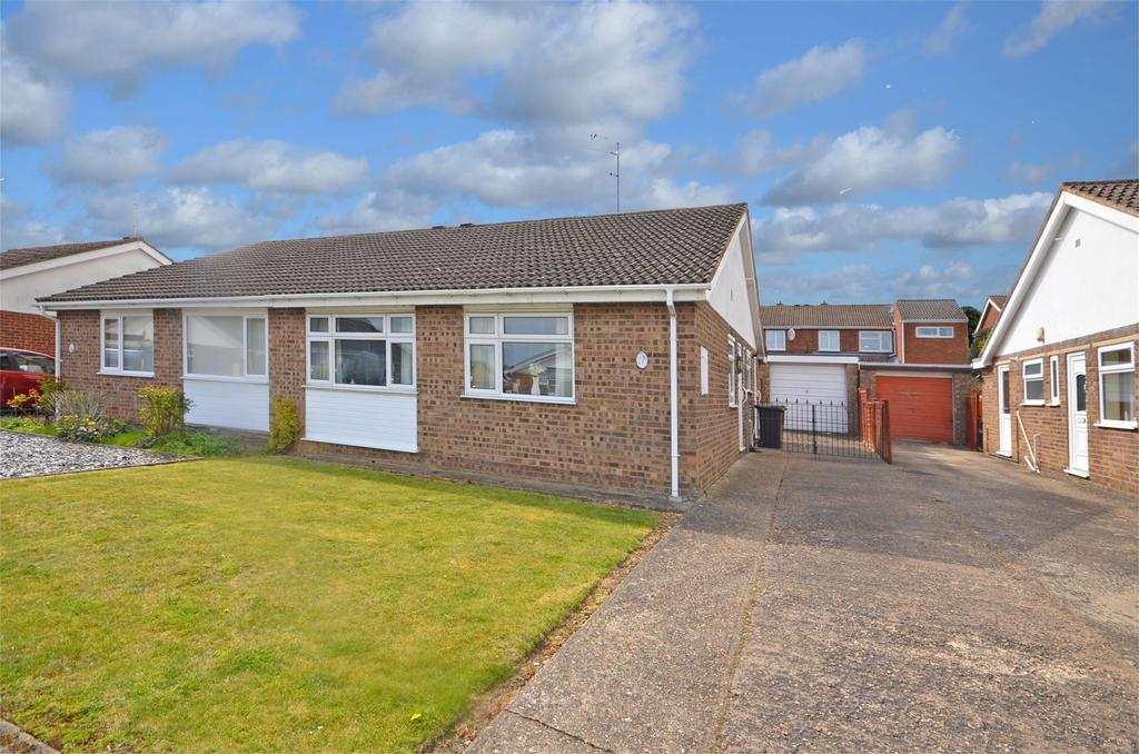 Langham Road, Raunds, Wellingborough... 3 bed semidetached bungalow