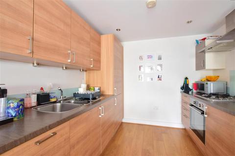 20 Louisa Oakes Close, London, E4 8AS