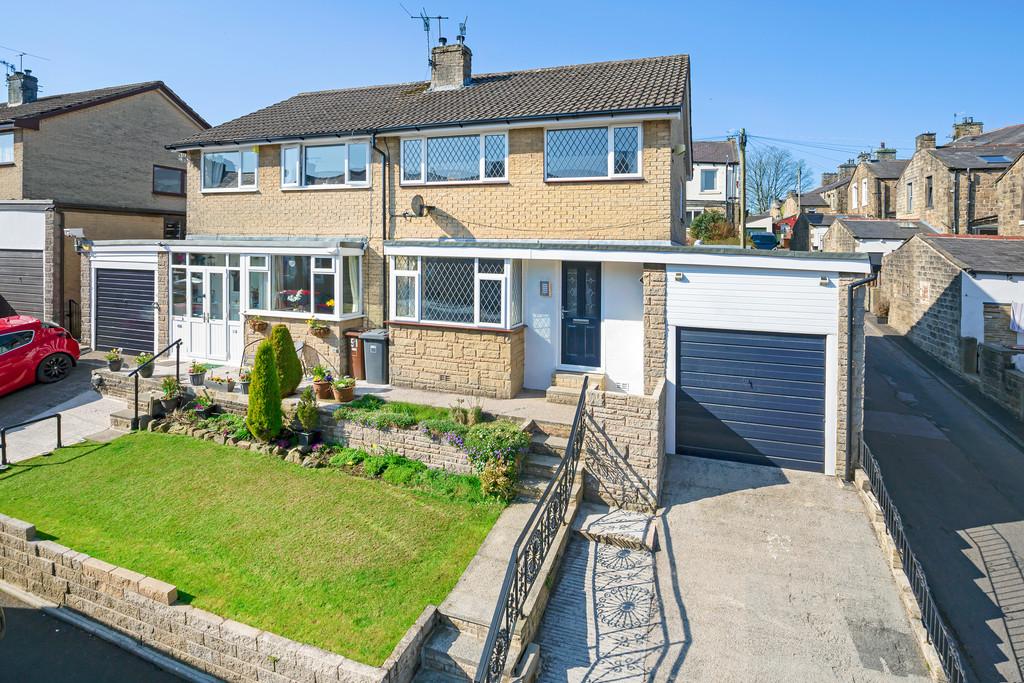 York Street, Barnoldswick 3 bed semidetached house £189,950