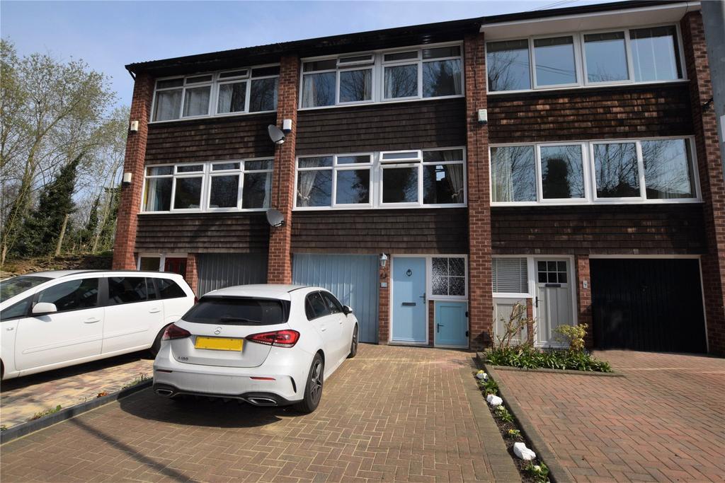 Eshald Lane, Woodlesford, Leeds, West Yorkshire 3 bed townhouse £195,000