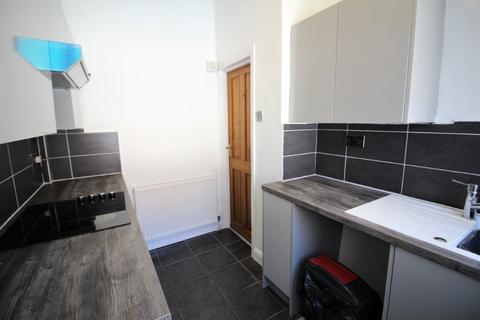 16 Green Lane, Oldham, OL8 3AY