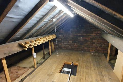 16 Green Lane, Oldham, OL8 3AY