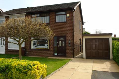 38 Arnside Avenue, Chadderton, Oldham, OL9 9DJ