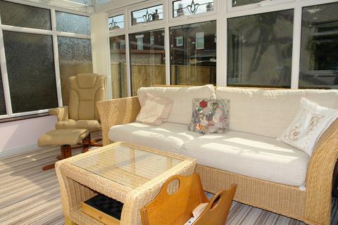 38 Arnside Avenue, Chadderton, Oldham, OL9 9DJ
