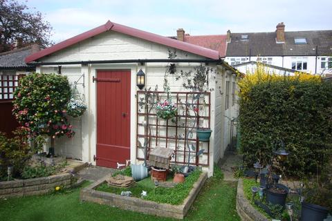28 The Chase, Wallington, SM6 8LY