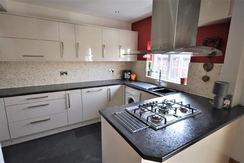 44 Ash Tree Road, Thorne, Doncaster, DN8 5LW