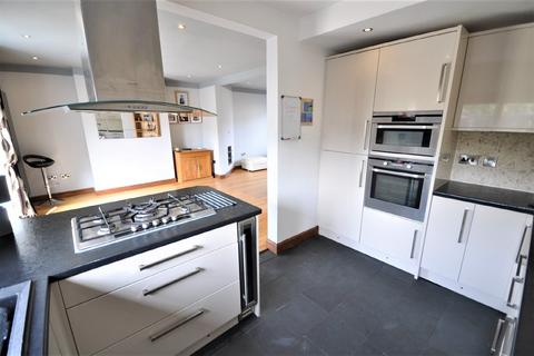 44 Ash Tree Road, Thorne, Doncaster, DN8 5LW