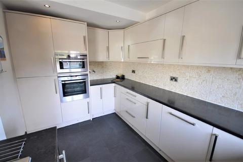 44 Ash Tree Road, Thorne, Doncaster, DN8 5LW