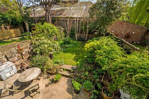 76 Mortimer Road, London, N1 5AP