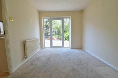 5 Clifton Way, Burton-on-trent, DE15 9DW