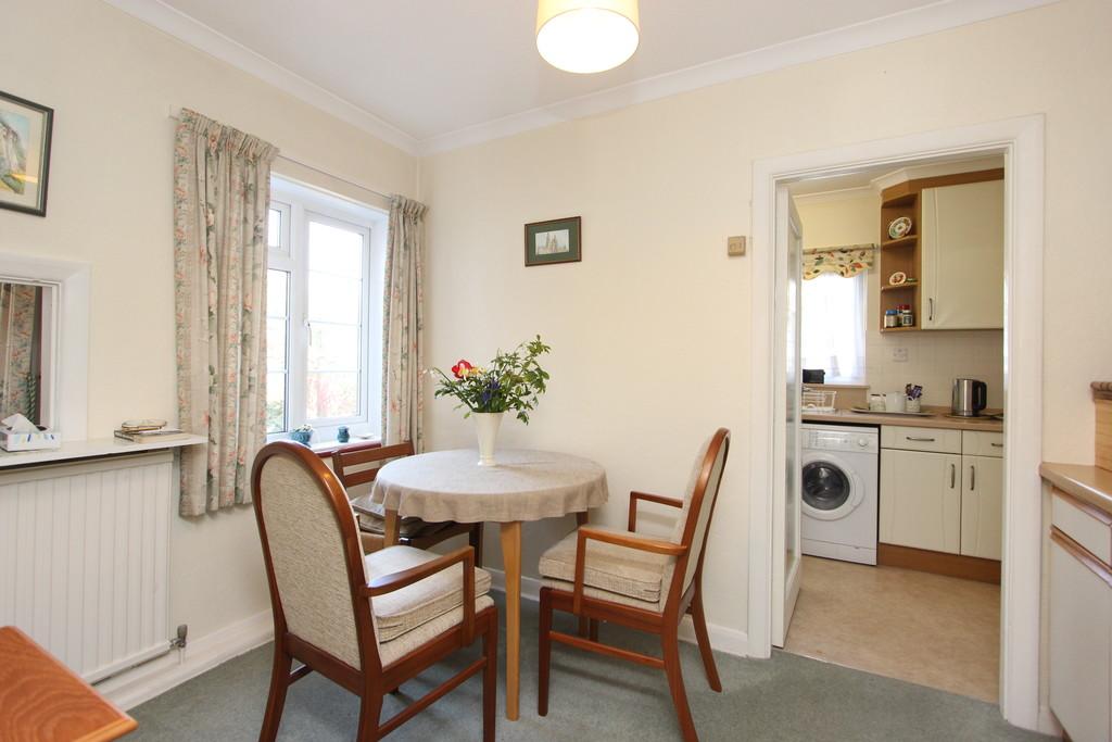 Clifton Place, Banstead 2 bed cottage £695,000