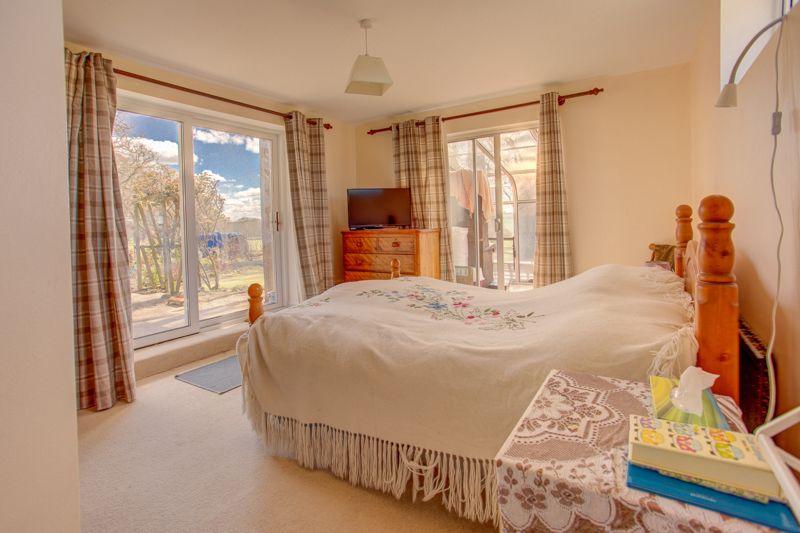 Barwick Park lodge, Barwick, Yeovil 3 bed detached house £440,000