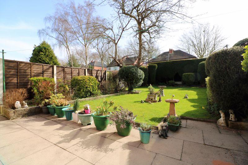 Delves Crescent, Walsall 3 bed semidetached house £245,000