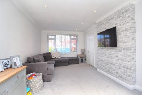 12 Catherine Close, West End, Southampton, SO30 3GS