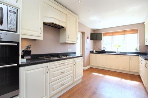 12 Catherine Close, West End, Southampton, SO30 3GS