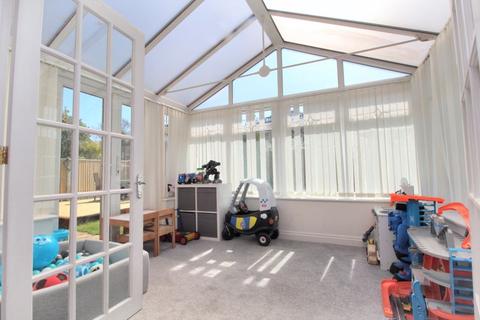 12 Catherine Close, West End, Southampton, SO30 3GS