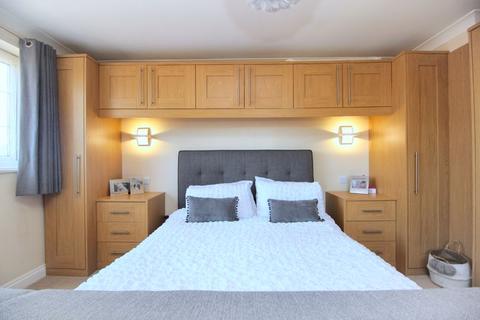 12 Catherine Close, West End, Southampton, SO30 3GS