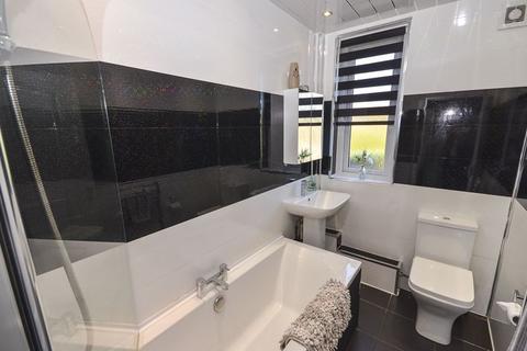 33 Courthill Crescent, Kilsyth, Glasgow, G65 0EN