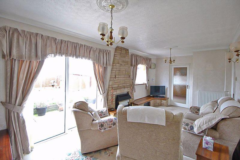 Bradley Lane, Bilston, WV14 8EW 3 bed semidetached house £169,950