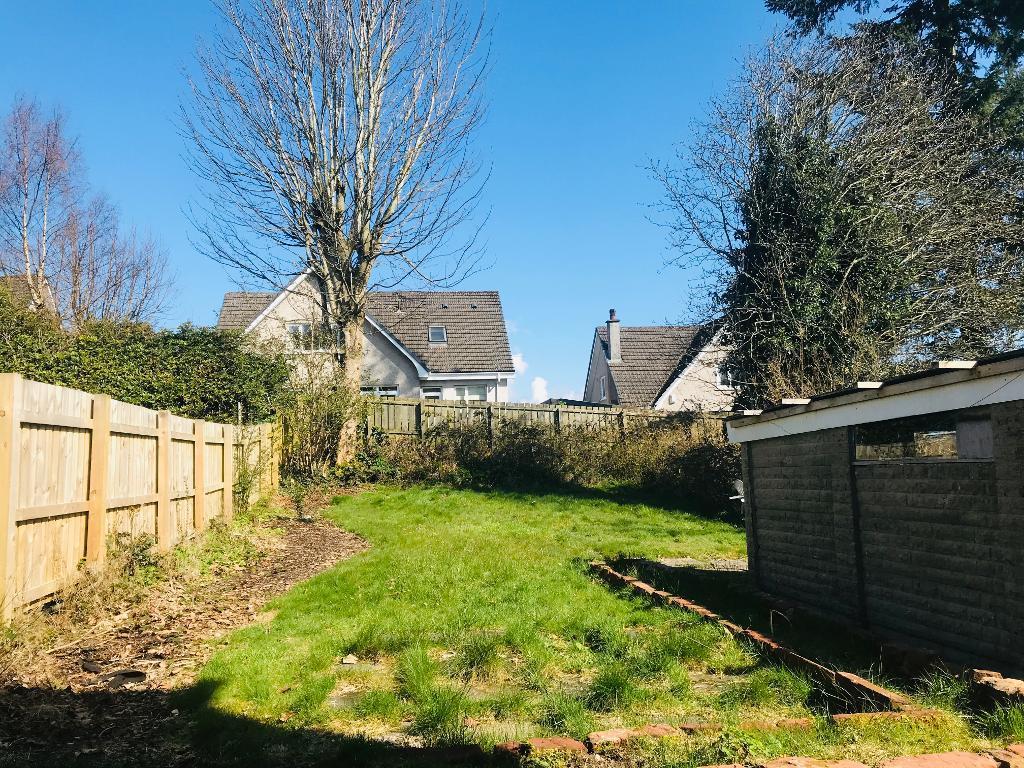 Glendaruel Avenue, Bearsden, G61 2PP 3 bed semidetached house £260,000