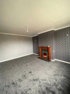 2 bedroom flat to rent, George Avenue, Huddersfield