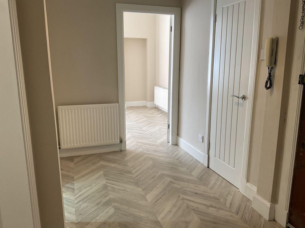 Apartment in Glasgow - View 2