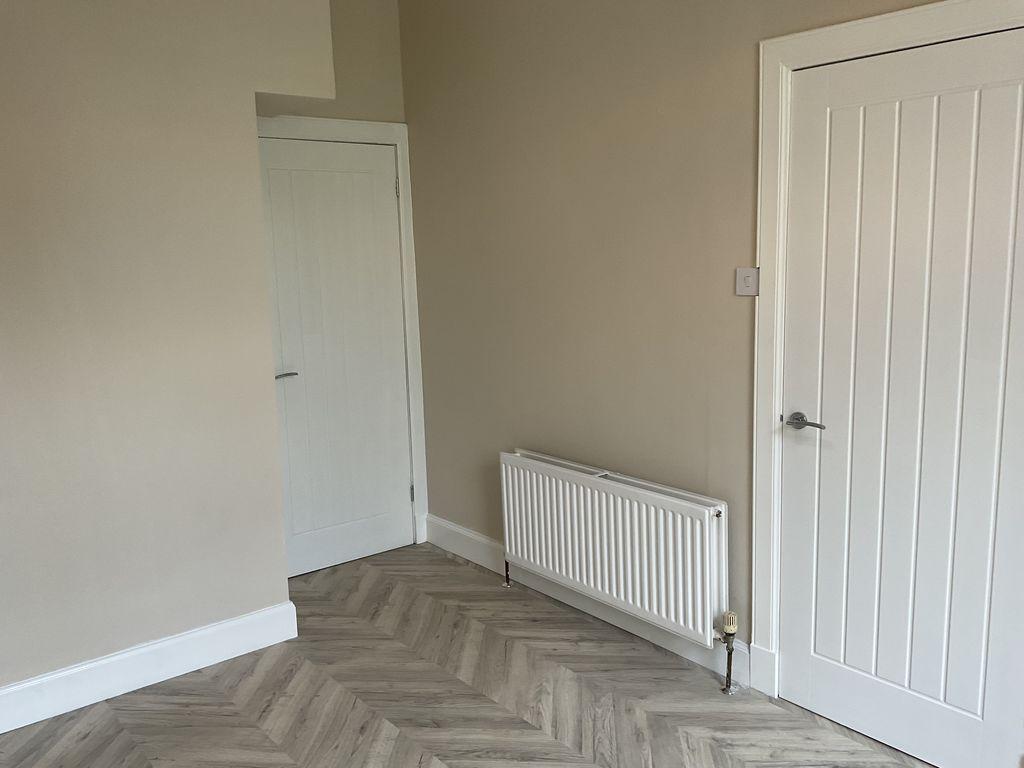 Apartment in Glasgow - More