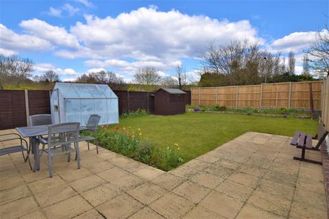 68 Ewins Close, Ash, Aldershot, GU12 6SB