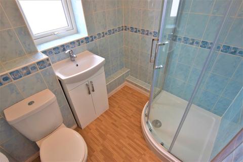 68 Ewins Close, Ash, Aldershot, GU12 6SB