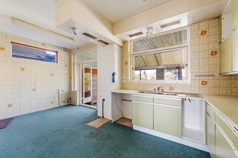 17 Blake Hall Crescent, London, E11 3RH