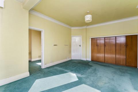 17 Blake Hall Crescent, London, E11 3RH
