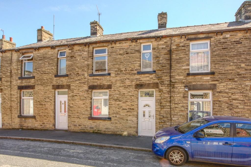 Street, Skipton 3 bed terraced house £595 pcm (£137 pw)