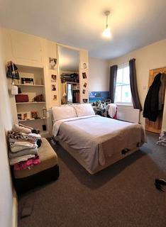 3 bedroom apartment to rent, 106 Howard Road Walthamstow