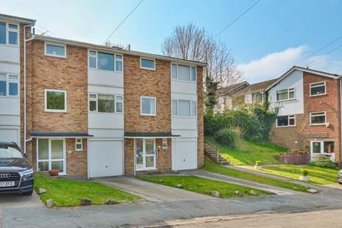 22 Birch Way, Chesham, HP5 3JL