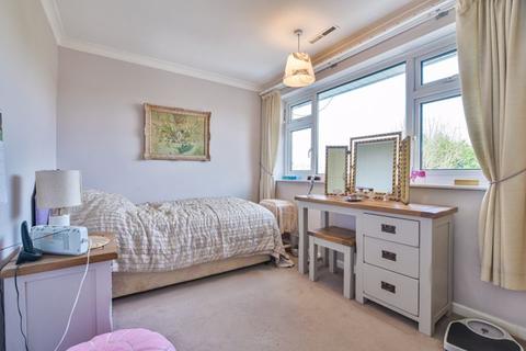 22 Birch Way, Chesham, HP5 3JL