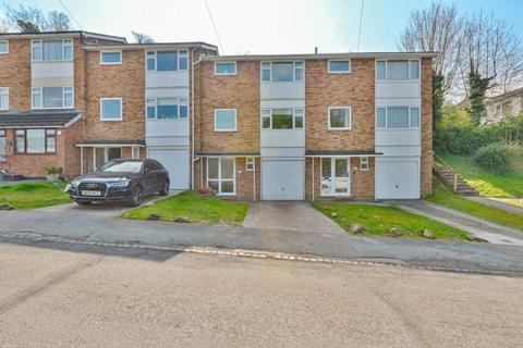 22 Birch Way, Chesham, HP5 3JL