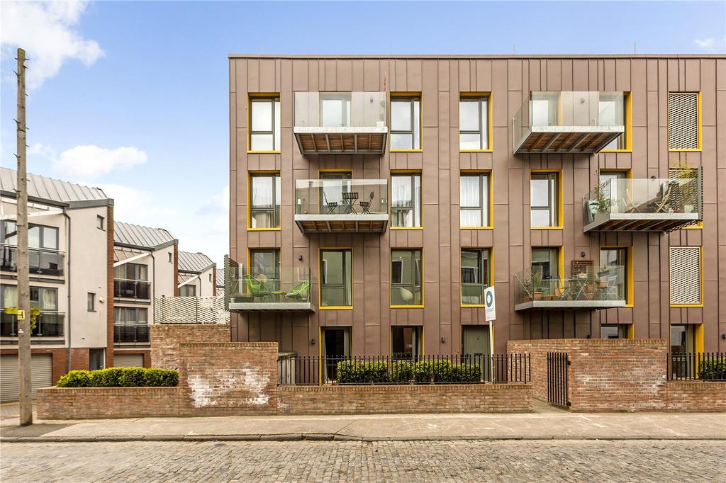 Redcliffe Parade West, Bristol, BS1 2 bed apartment £440,000