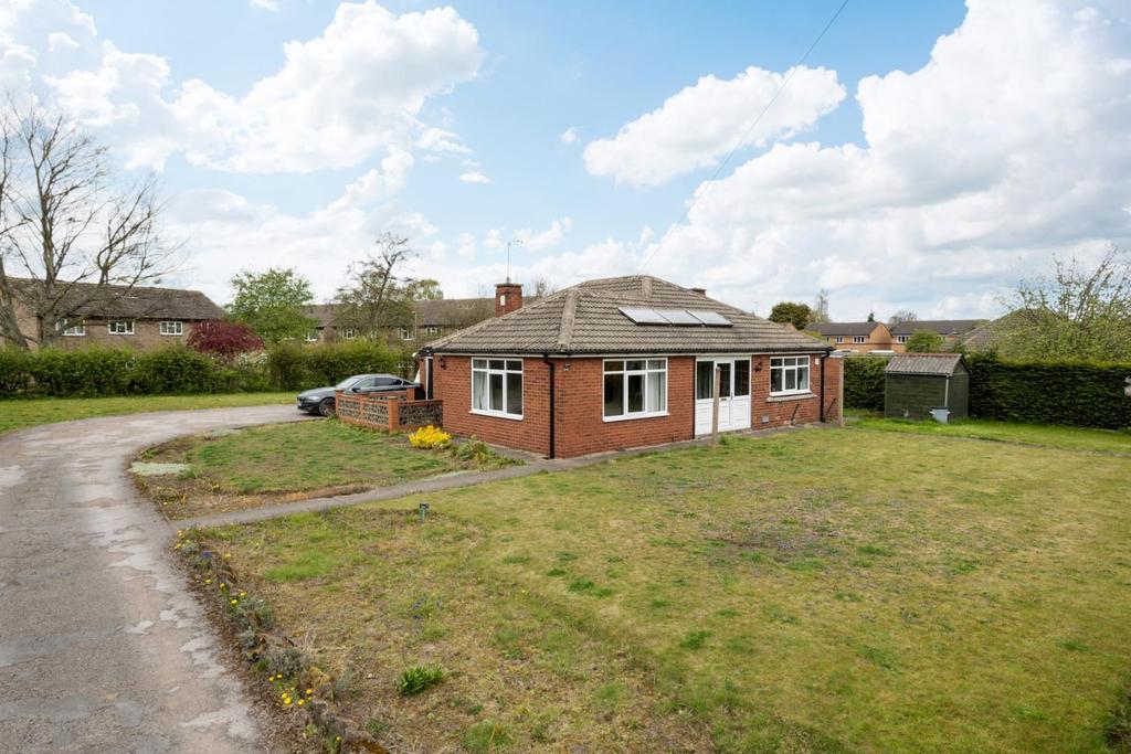 White Street, Selby 2 bed detached bungalow £315,000