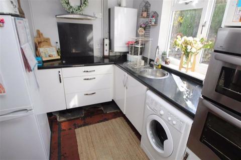 Rhoslwyn Bridge Street, Penycae, Wrexham, LL14 2DE