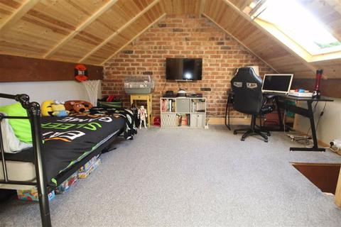 Rhoslwyn Bridge Street, Penycae, Wrexham, LL14 2DE